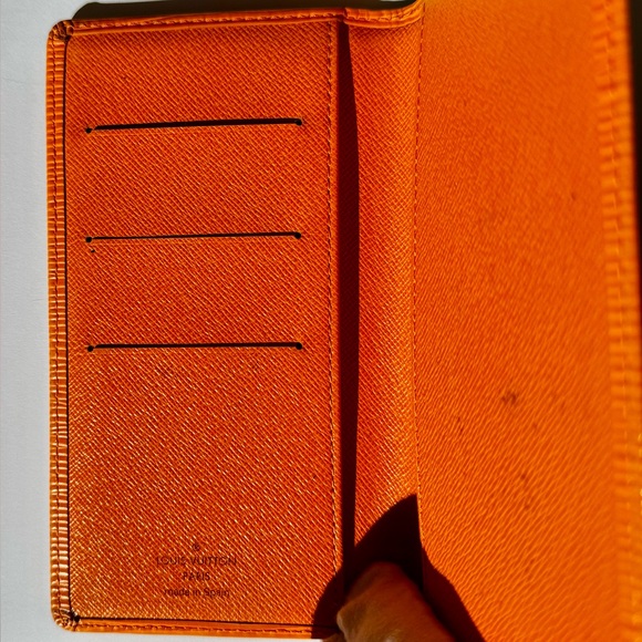 Louis Vuitton Vibrant Orange Epi Leather Wallet/Passport Cover - Picture 6 of 6
